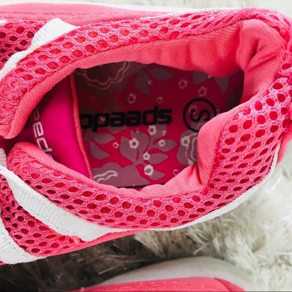 Pink Mesh Speedo Water Shoes Small - Picture 5 of 5